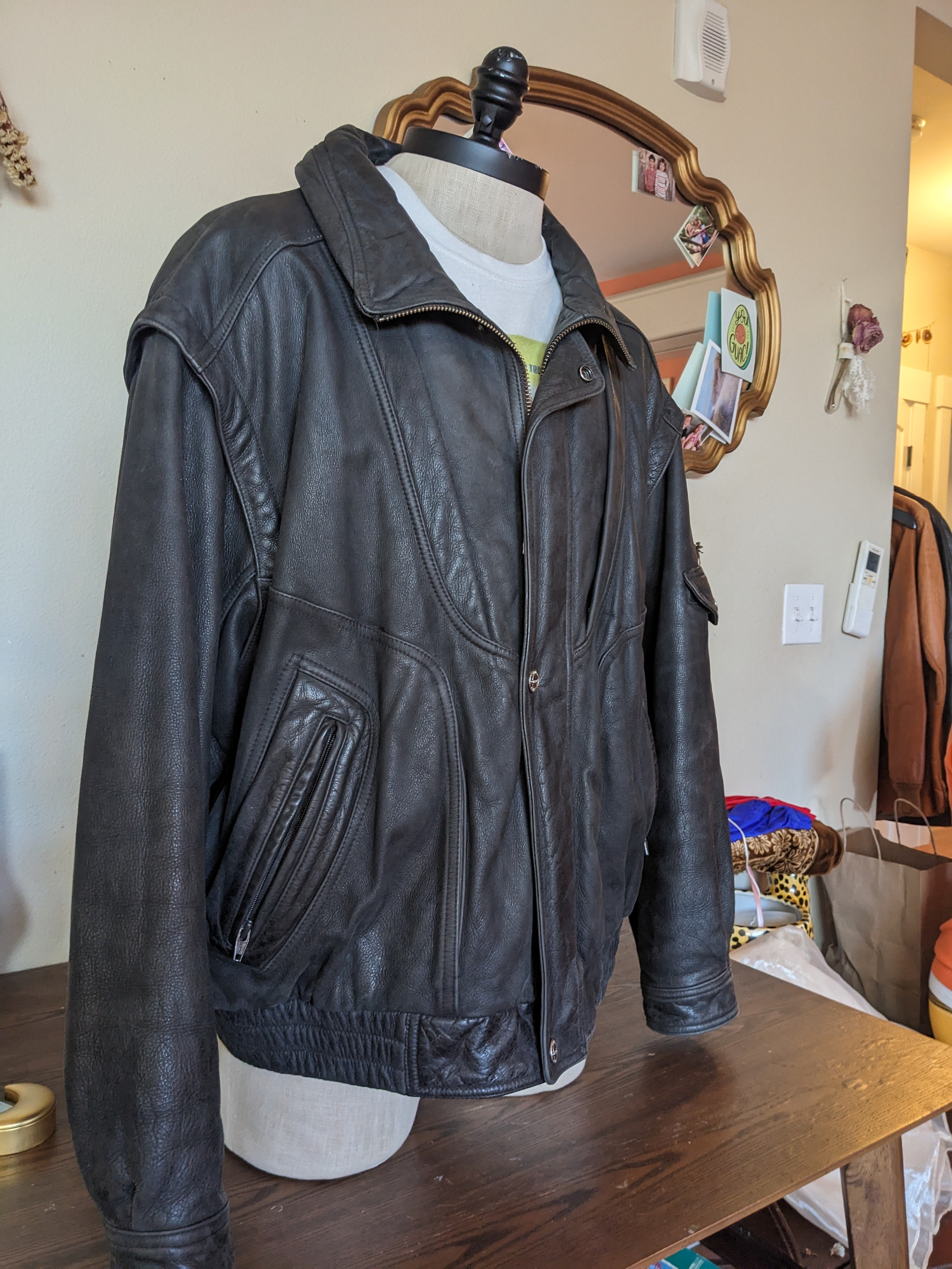 Outlet Gorgeous Vintage Black Leather Jacket